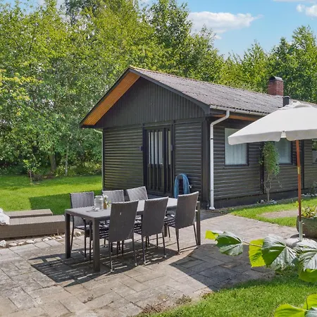 3 Bedroom Stunning In *