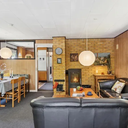 3 Bedroom Stunning In Hasle